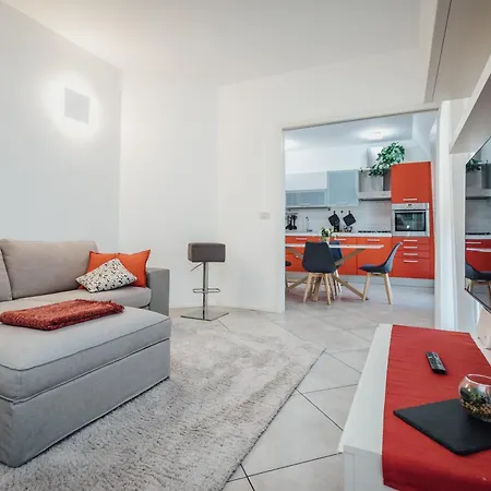 Free Garage 20 Min From Venice - Business House Apartament