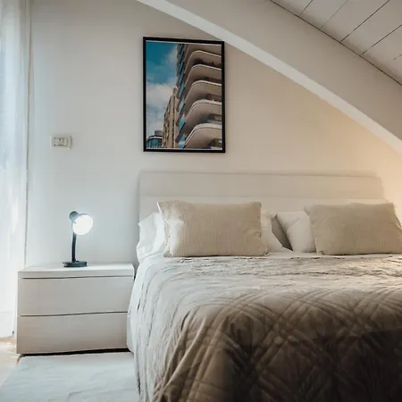 Apartament Free Garage 20 Min From Venice - Business House *