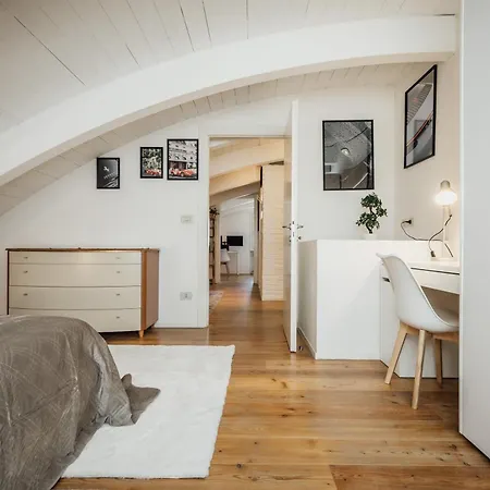 Free Garage 20 Min From Venice - Business House Lägenhet *